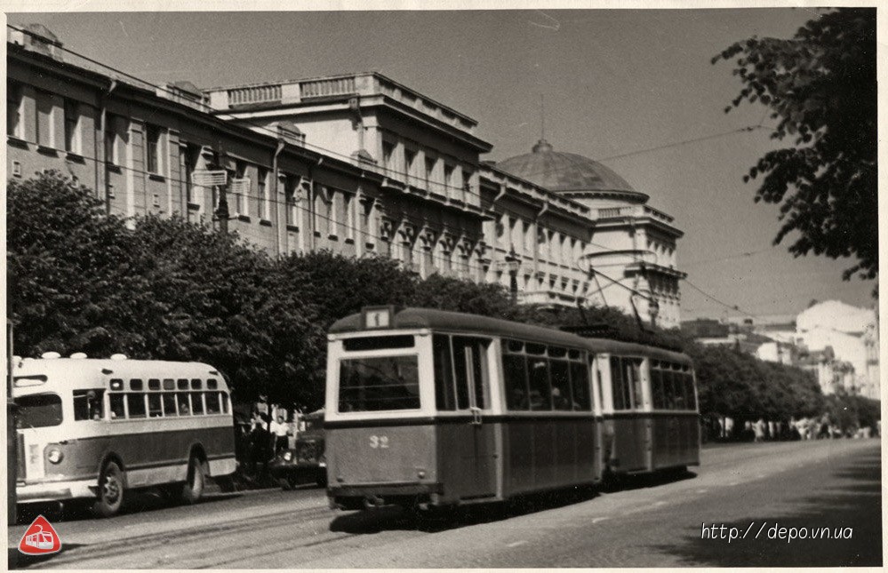 Новые немецкие трамваи в Виннице появились 1955 году в виде поезда «Lowa» т54/в54. 