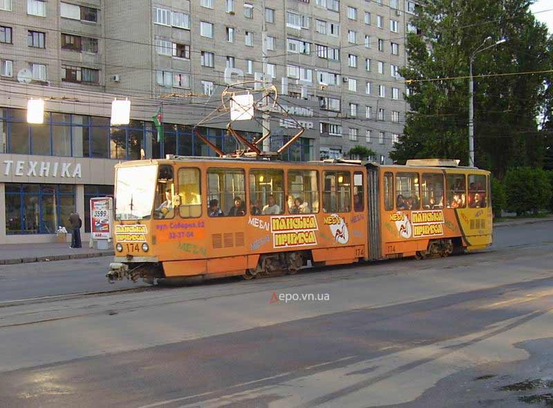 Фото 1 - Вагон № 174 на проспекте Коцюбинского. Июнь 2008 г.