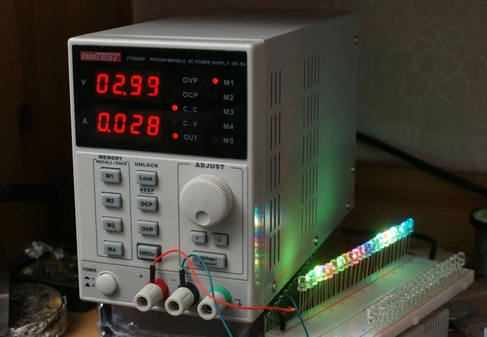 блок живлення