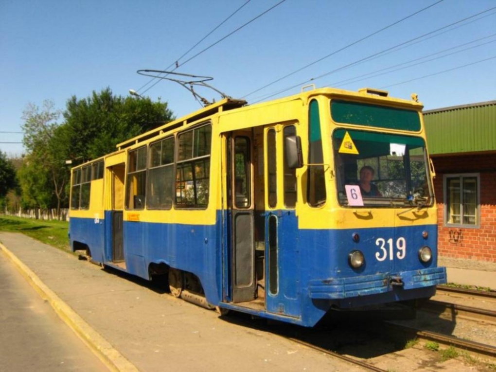 Владивосток, трамвай 319 - 71-132 (ЛМ-93) 