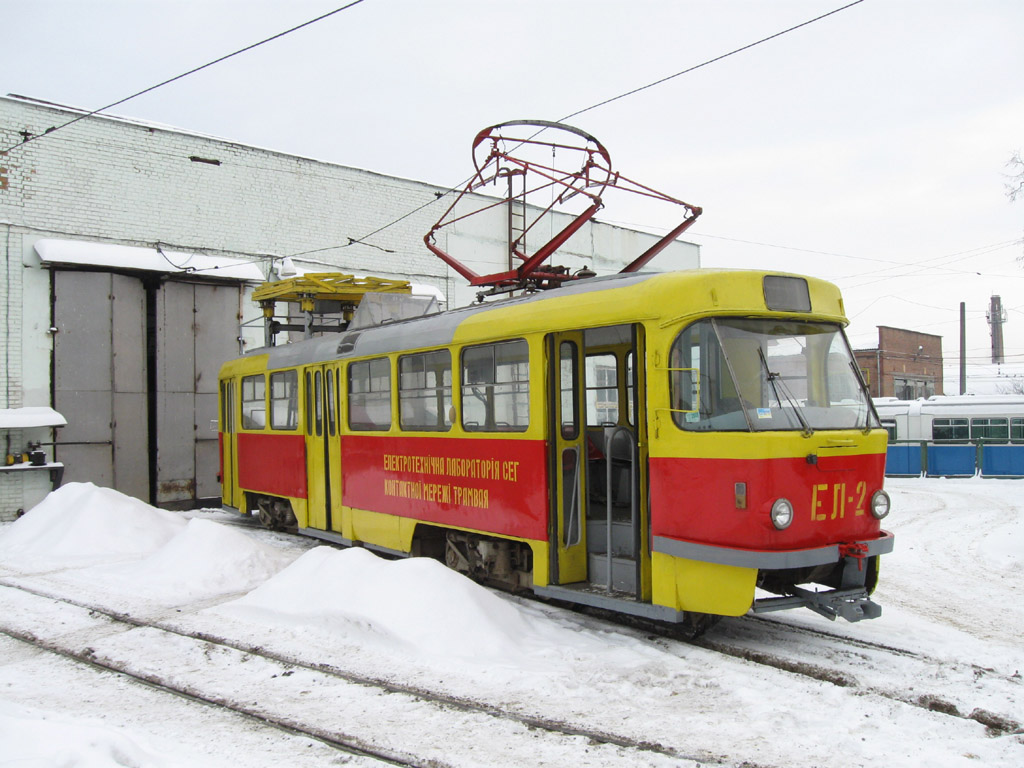 Вагон ЕЛ-1 на базе трамвая Gotha. Предназначен для ремонта контактной сети. 